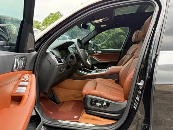 BMW X7 2023