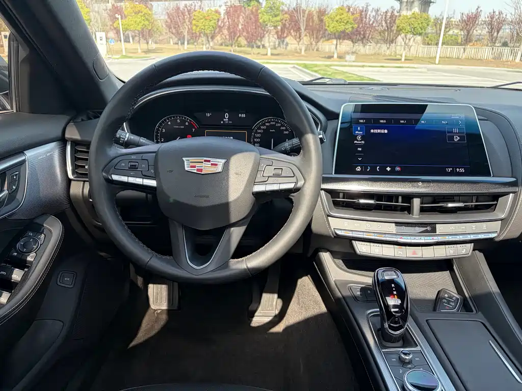 Cadillac CT5 2023 — фото 11
