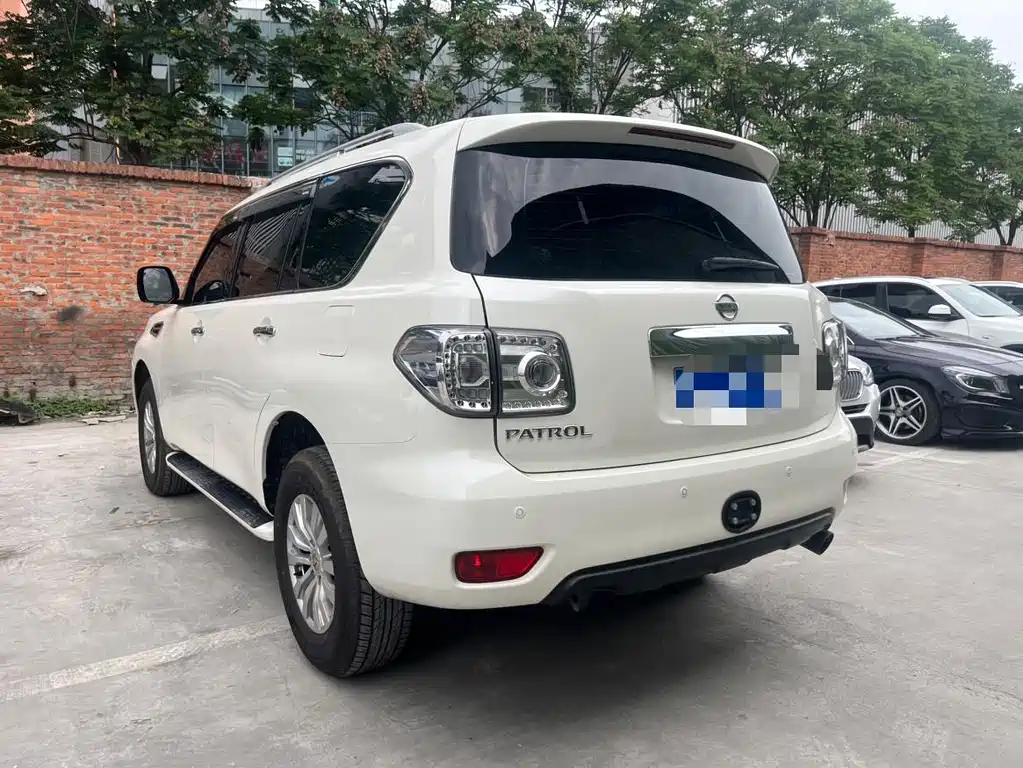 Nissan Patrol 2018 — фото 18