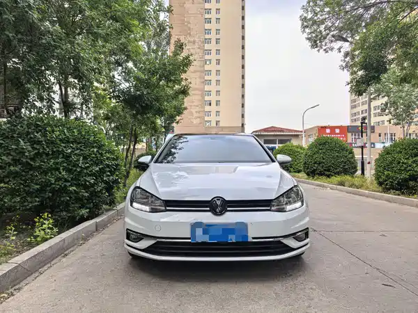 Volkswagen Golf 2020