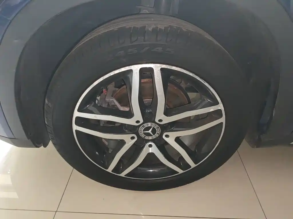 Mercedes-Benz GLA 2018 — фото 23