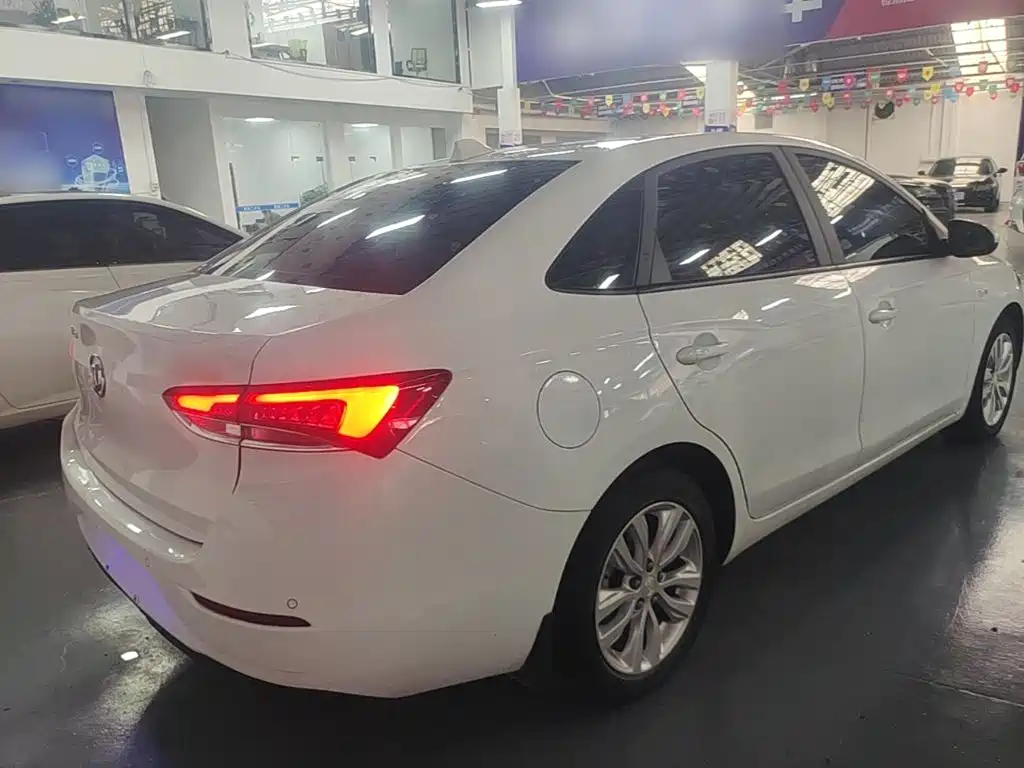 Buick Excelle 2021