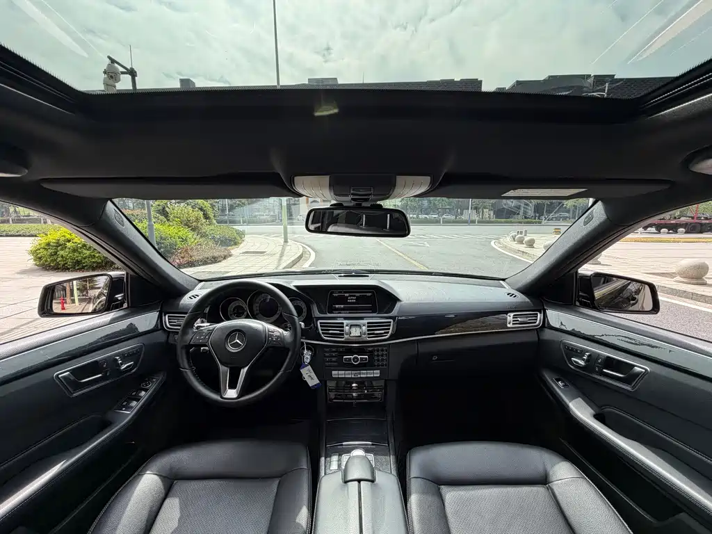 Mercedes-Benz E-Class 2014 — фото 11