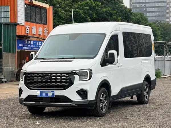 Ford Transit T8 2024
