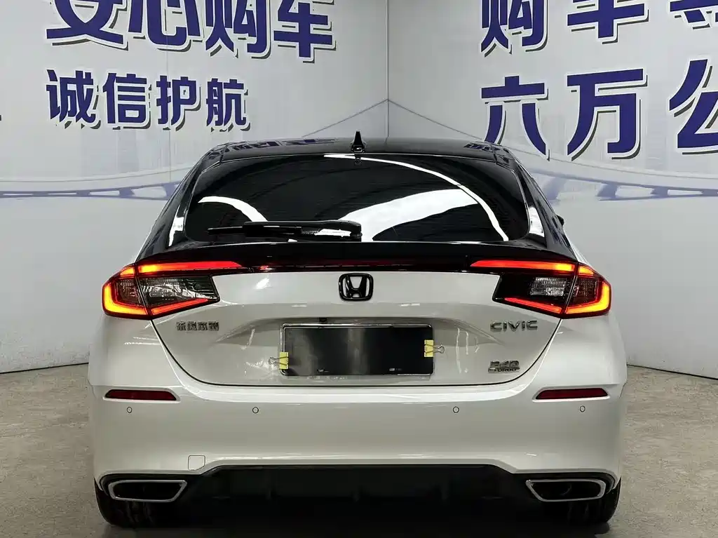 Honda Civic 2023 — фото 18