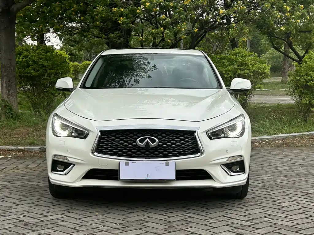 Infiniti Q50L 2019 — фото 2