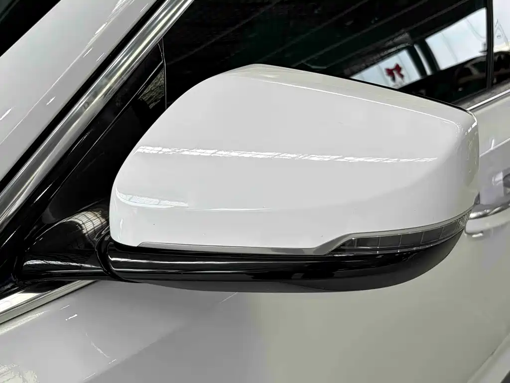 Cadillac CT5 2022 — фото 11