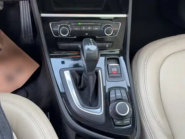 BMW 2 Series Station Wagon 2016
