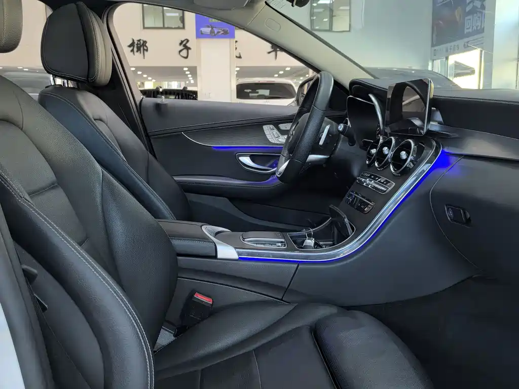 Mercedes-Benz C-Class 2021 — фото 12