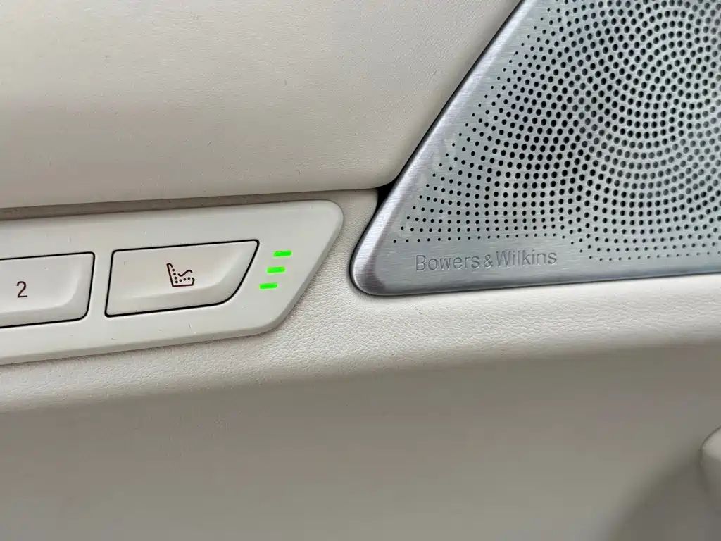 BMW 7 Series 2020 — фото 13