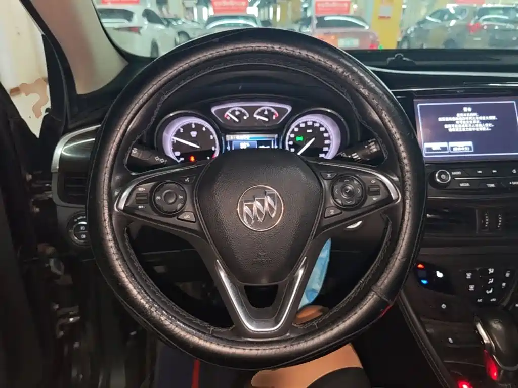 Buick Envision Plus 2018 — фото 11