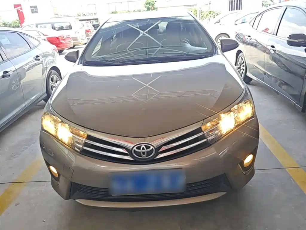Toyota Corolla 2018 — фото 3