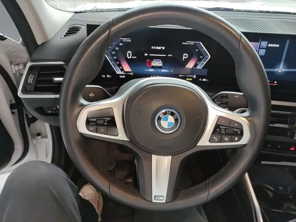BMW i3 2023