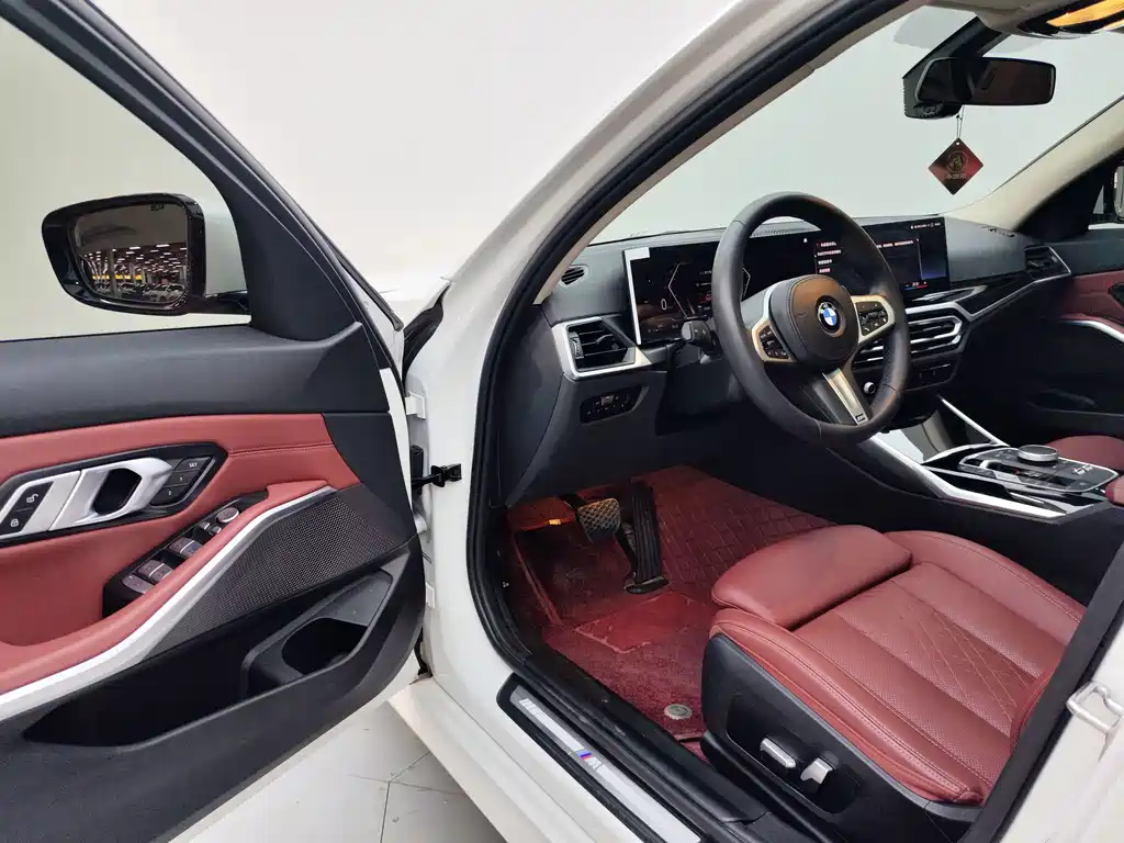BMW 3 Series 2023