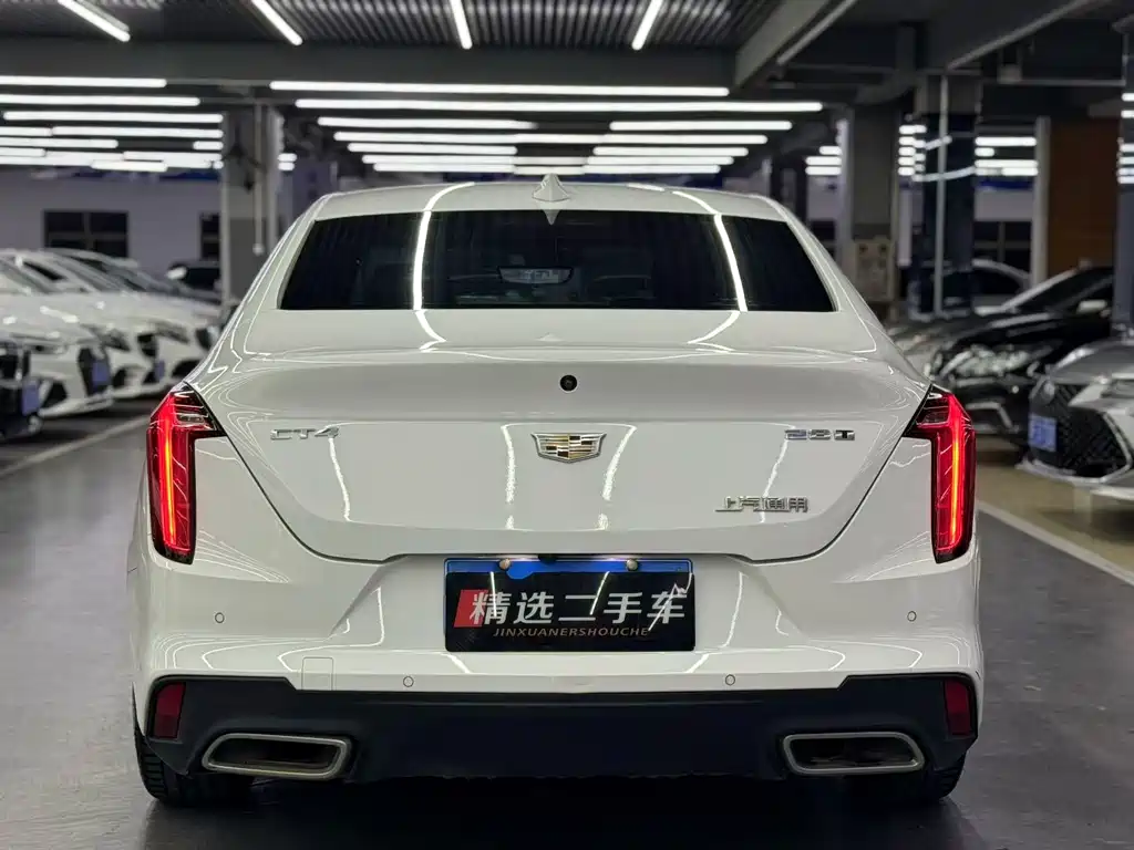 Cadillac CT4 2021 — фото 11
