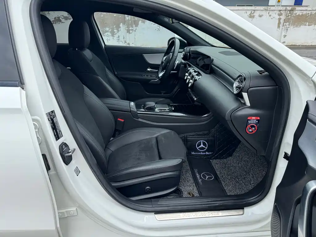Mercedes-Benz A-Class 2020 — фото 18