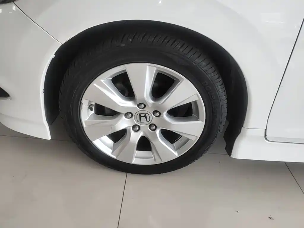 Honda Jade 2016 — фото 23