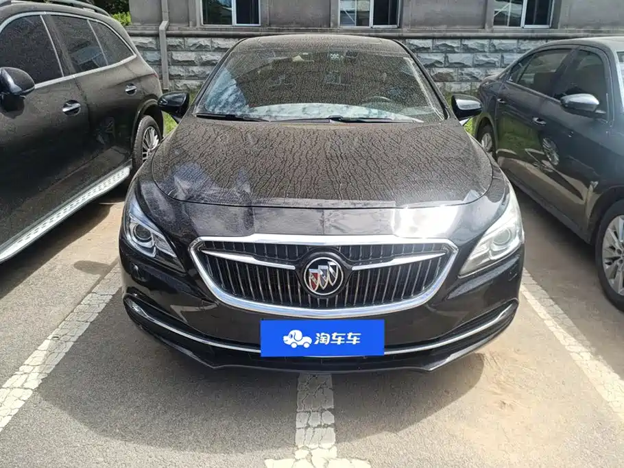 Buick LaCrosse 2017 — фото 2