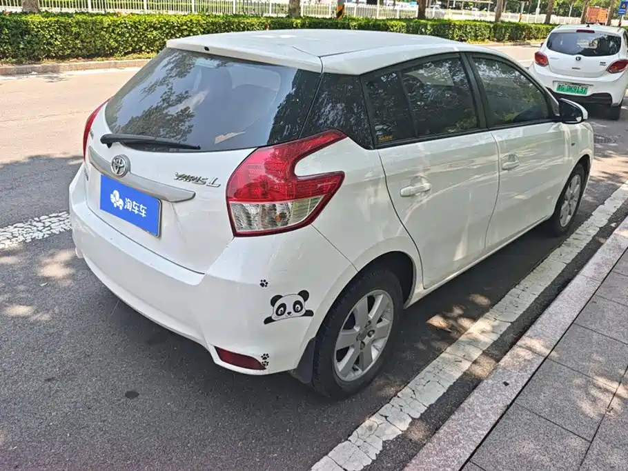 Toyota Yaris L 2015
