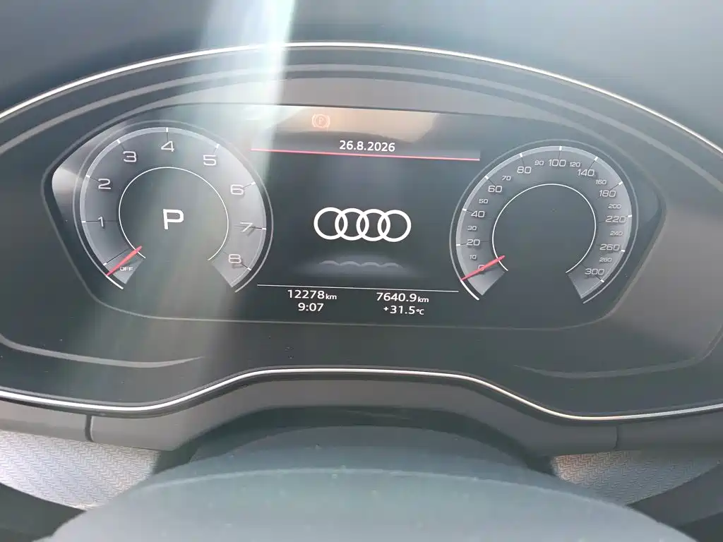 Audi Q5L 2025 — фото 3
