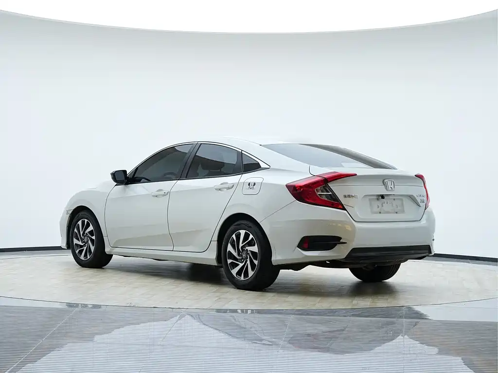 Honda Civic 2020 — фото 5