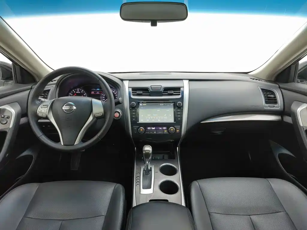 Nissan Teana 2015