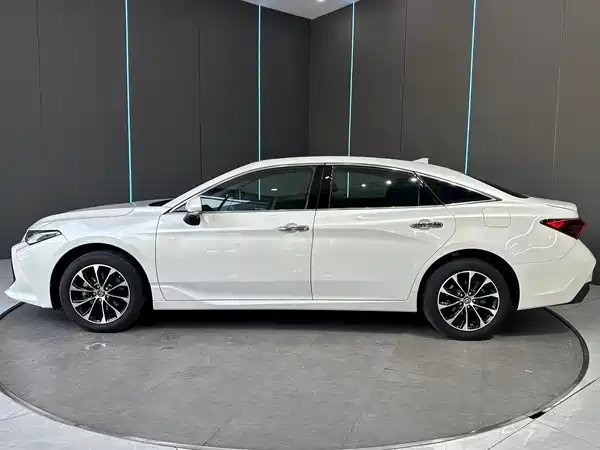 Toyota Avalon 2023