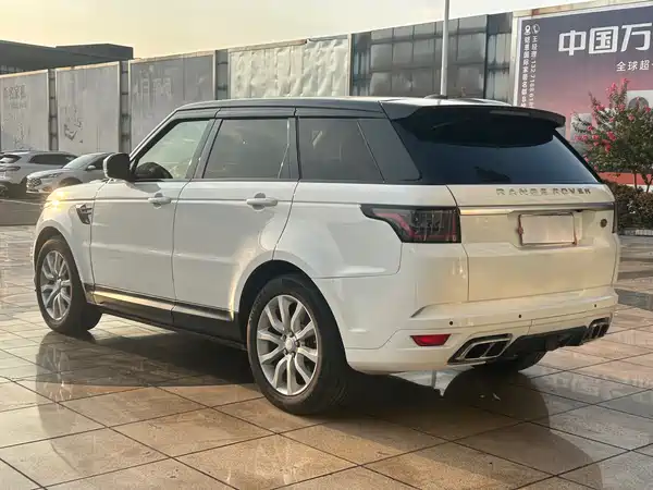 Land Rover Range Rover Sport 2015