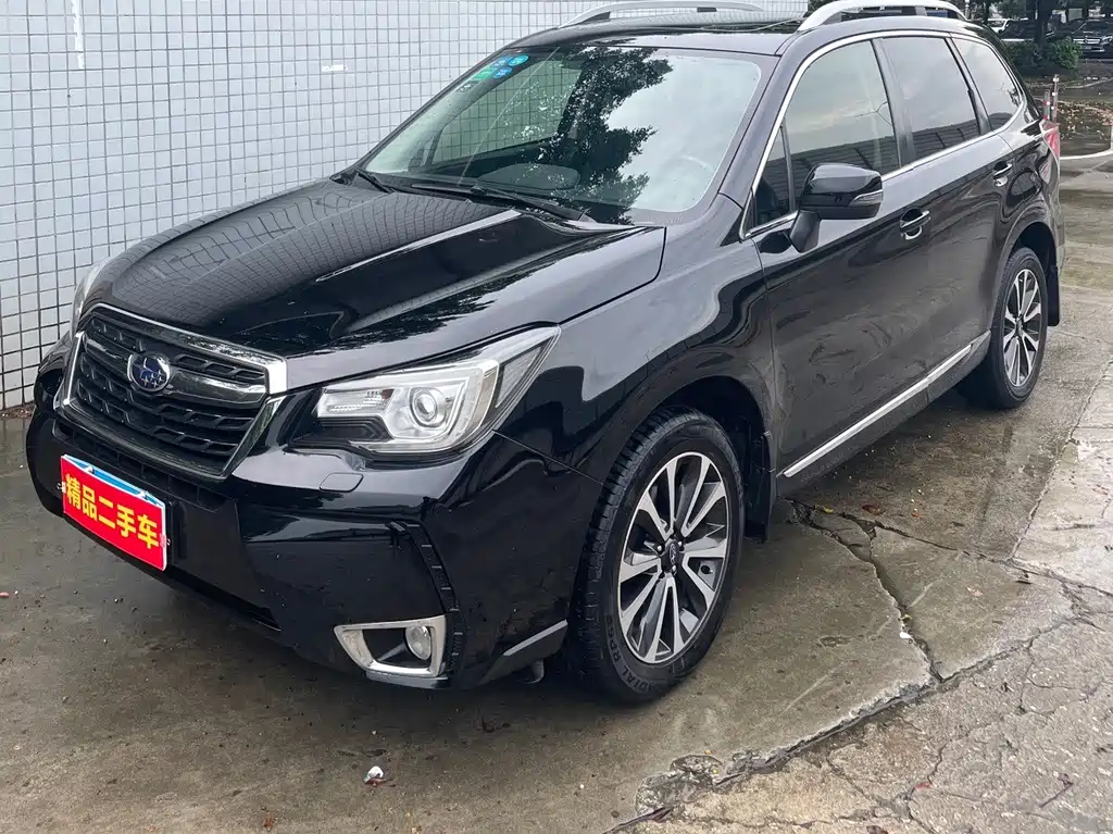 Subaru Forester 2017 — фото 1