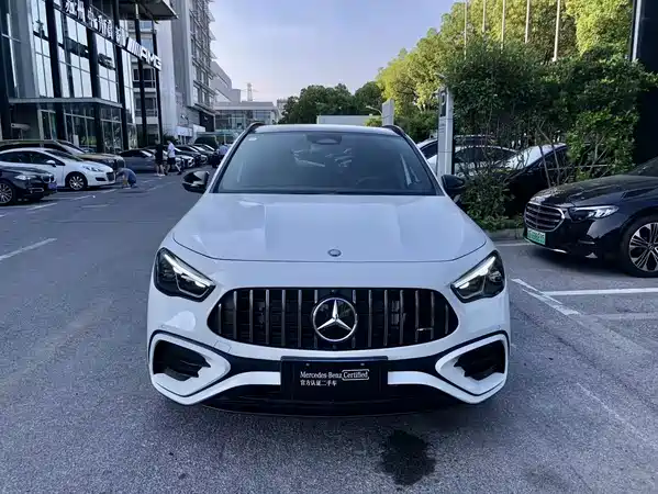 Mercedes-Benz GLA AMG 2025