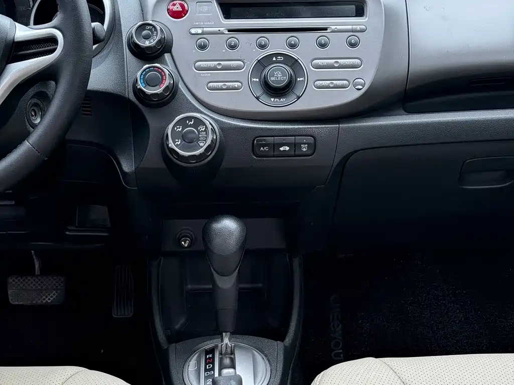 Honda Fit 2009 — фото 12