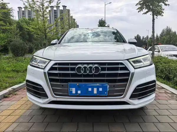 Audi Q5L 2019