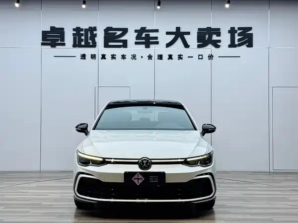 Volkswagen Golf 2024