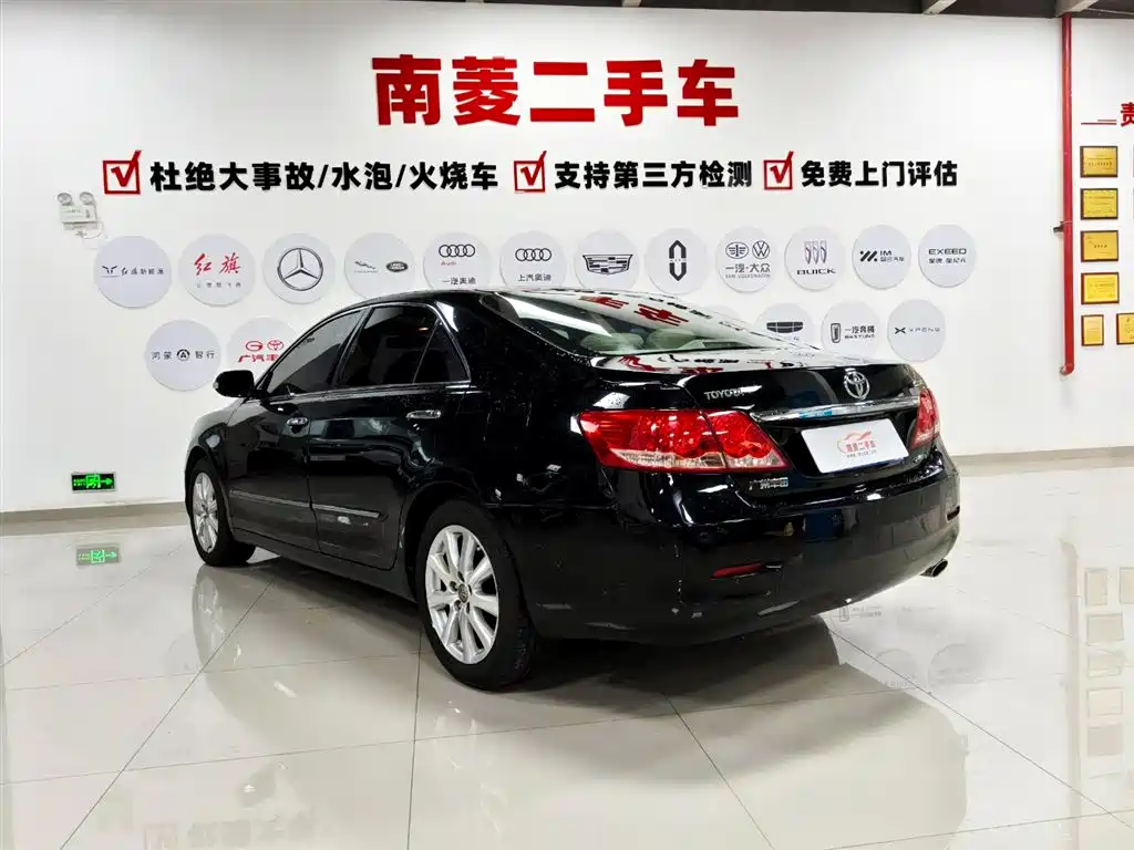Toyota Camry 2008 — фото 4