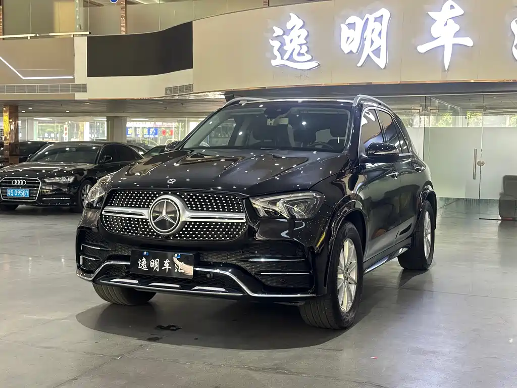 Mercedes-Benz GLE 2020 — фото 1
