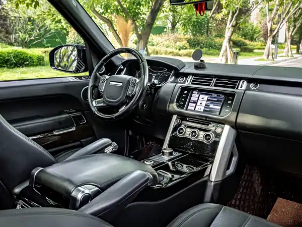Land Rover Range Rover 2014