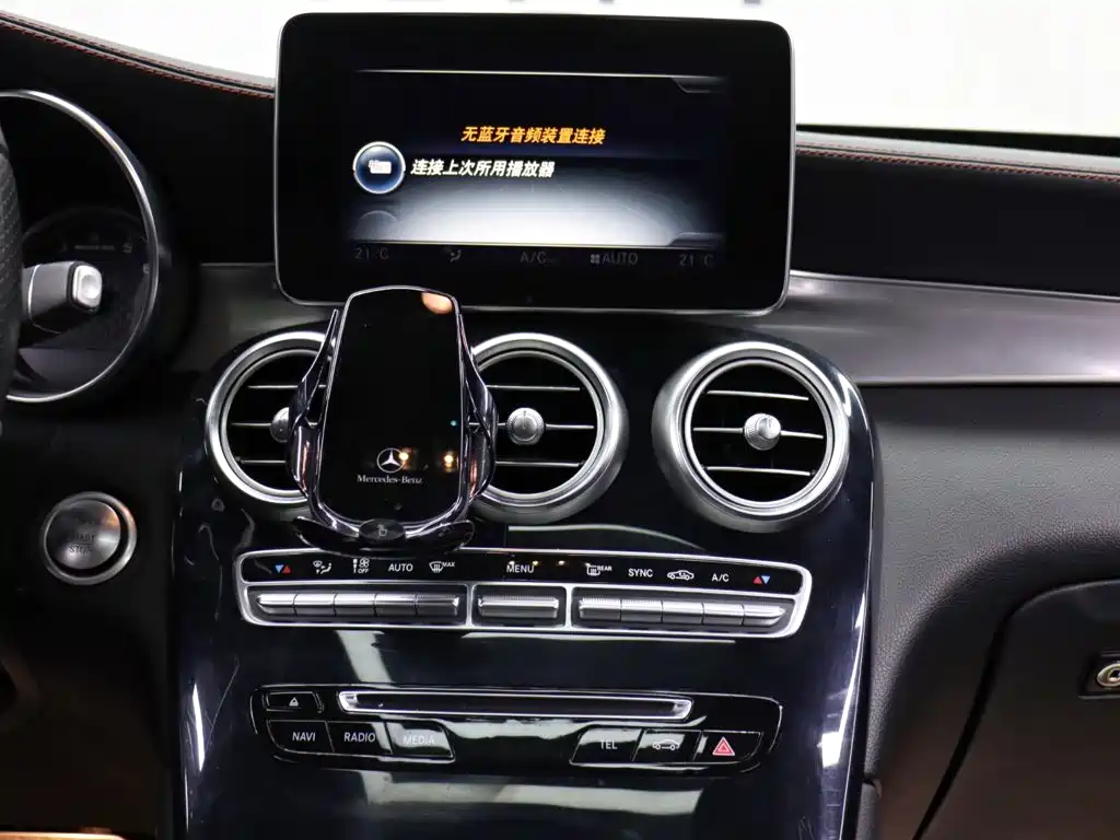 Mercedes-Benz GLC AMG 2018 — фото 15