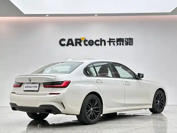 BMW 3 Series 2021
