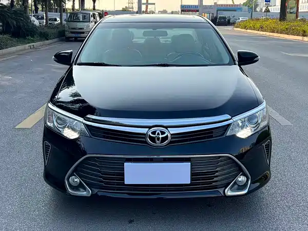 Toyota Camry 2015