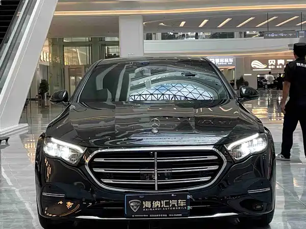 Mercedes-Benz E-Class 2024