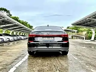 Volkswagen Passat 2023 — фото 7