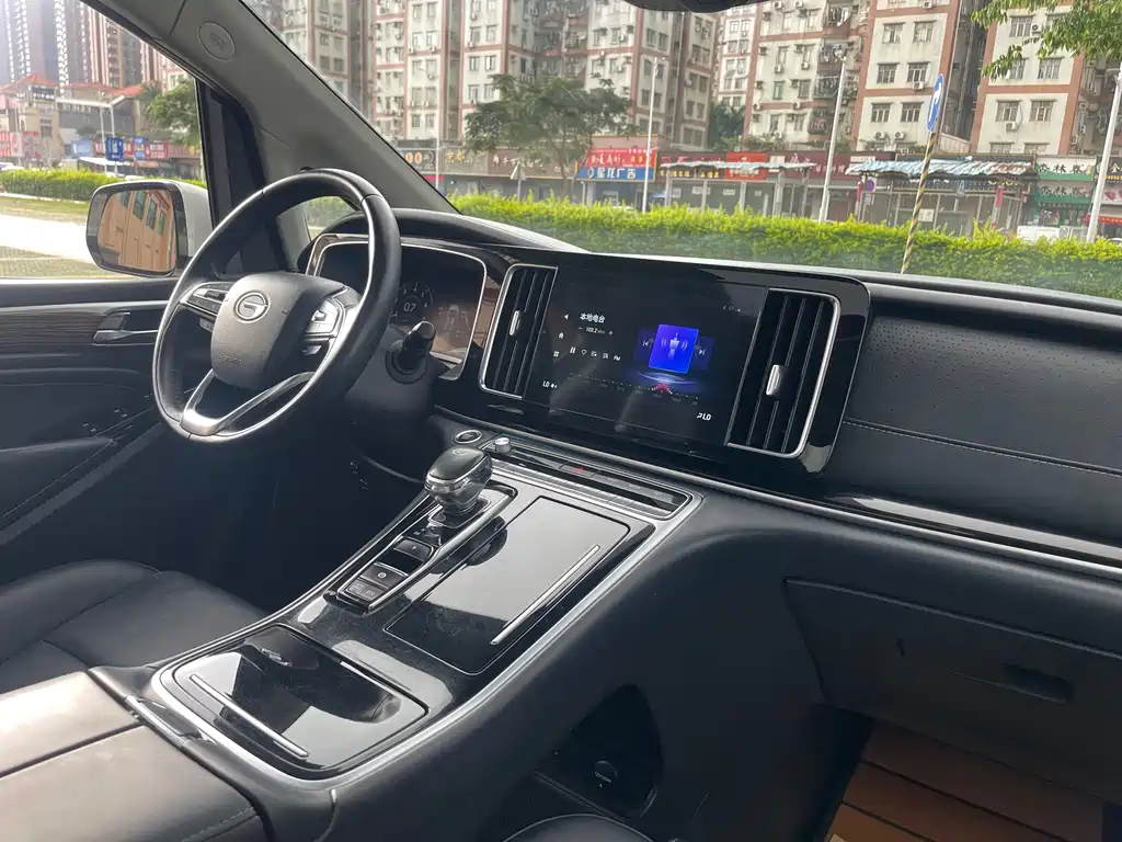 GAC Motor Trumpchi M8 2022 — фото 14