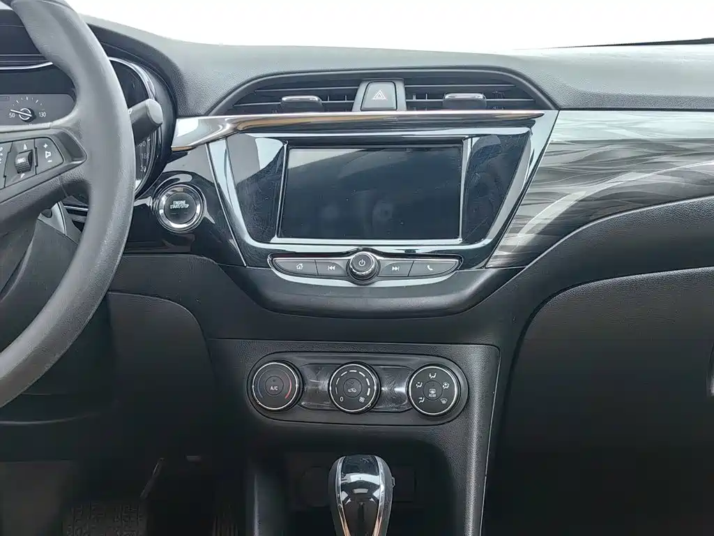 Buick Excelle 2018 — фото 12