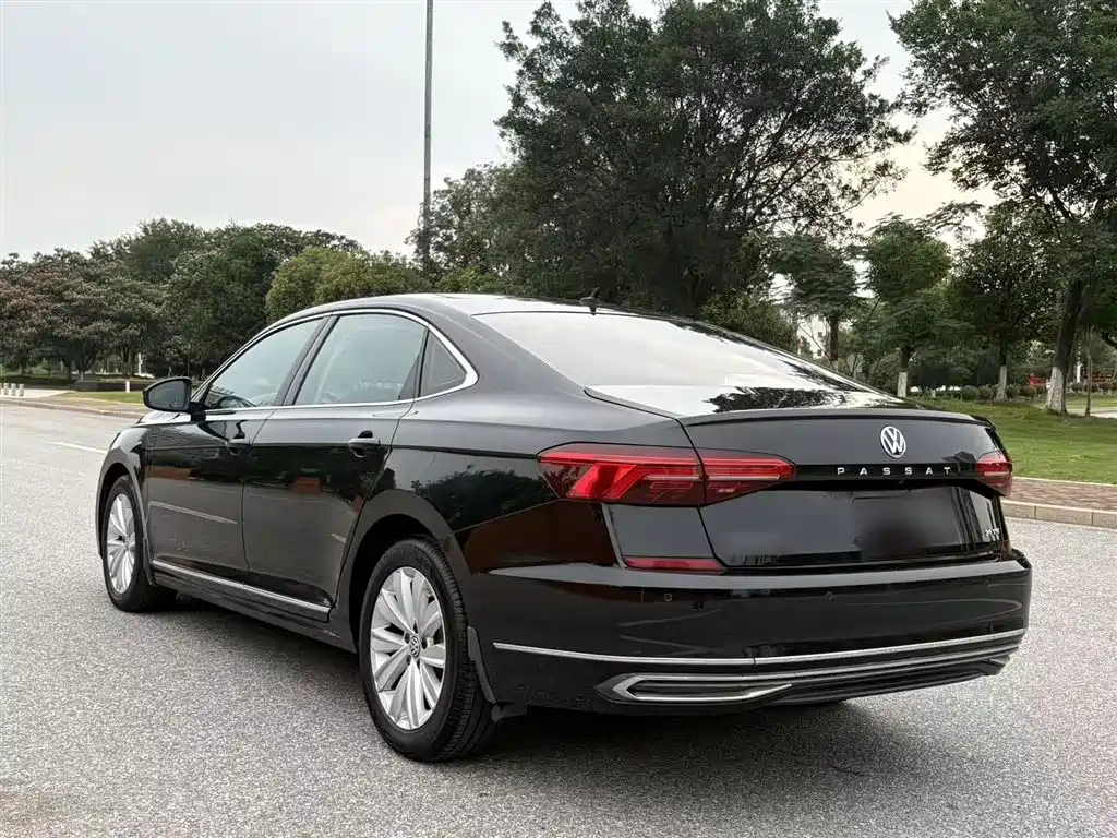 Volkswagen Passat 2019 — фото 5