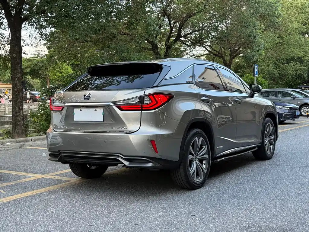 Lexus RX 2018 — фото 2