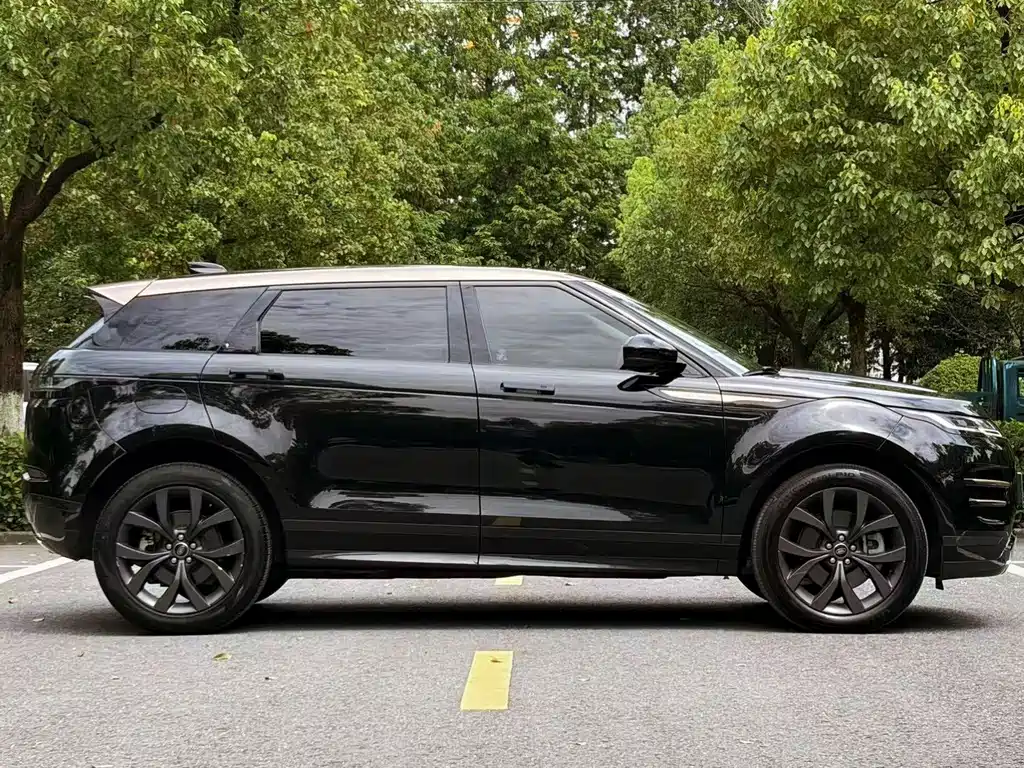 Land Rover Range Rover Evoque 2023 — фото 4