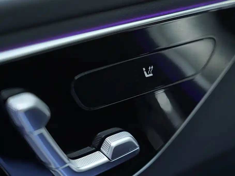 Mercedes-Benz C-Class 2023 — фото 11