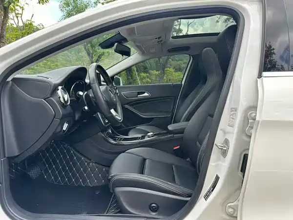 Mercedes-Benz GLA 2017