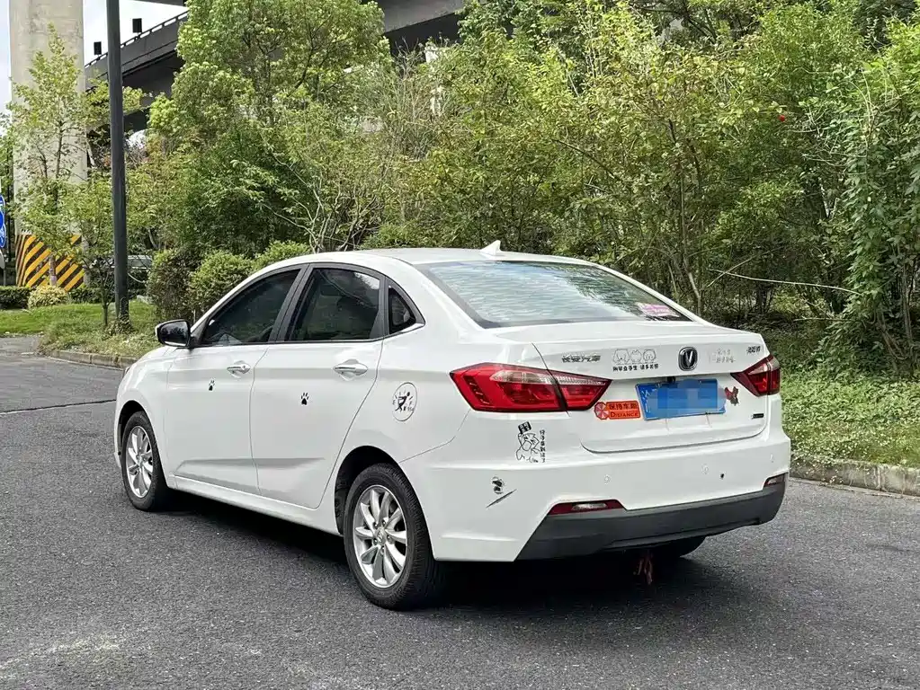 Changan Yuexiang V7 2016 — фото 4