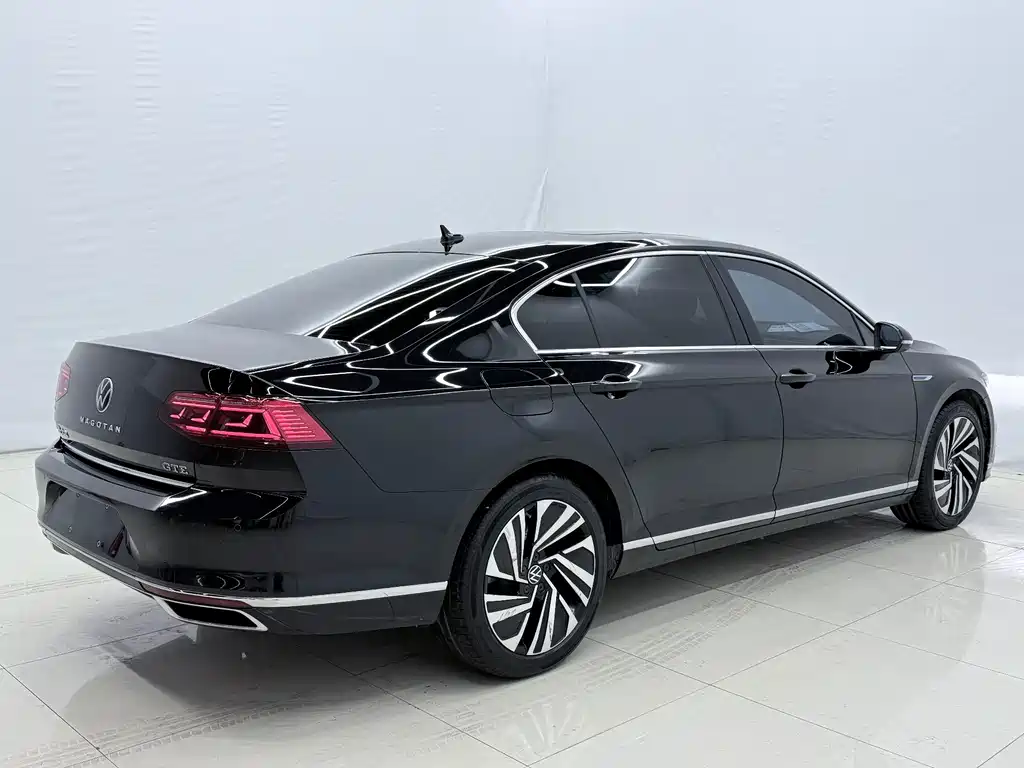 Volkswagen Magotan PHEV 2023 — фото 12